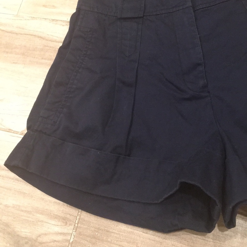✨ French Connection High Waisted Navy Shorts ✨ - Picture 4 of 8